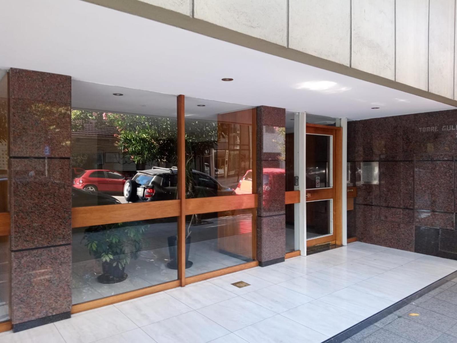 Apartamento Muy Luminoso Al Frente Opcional Cochera